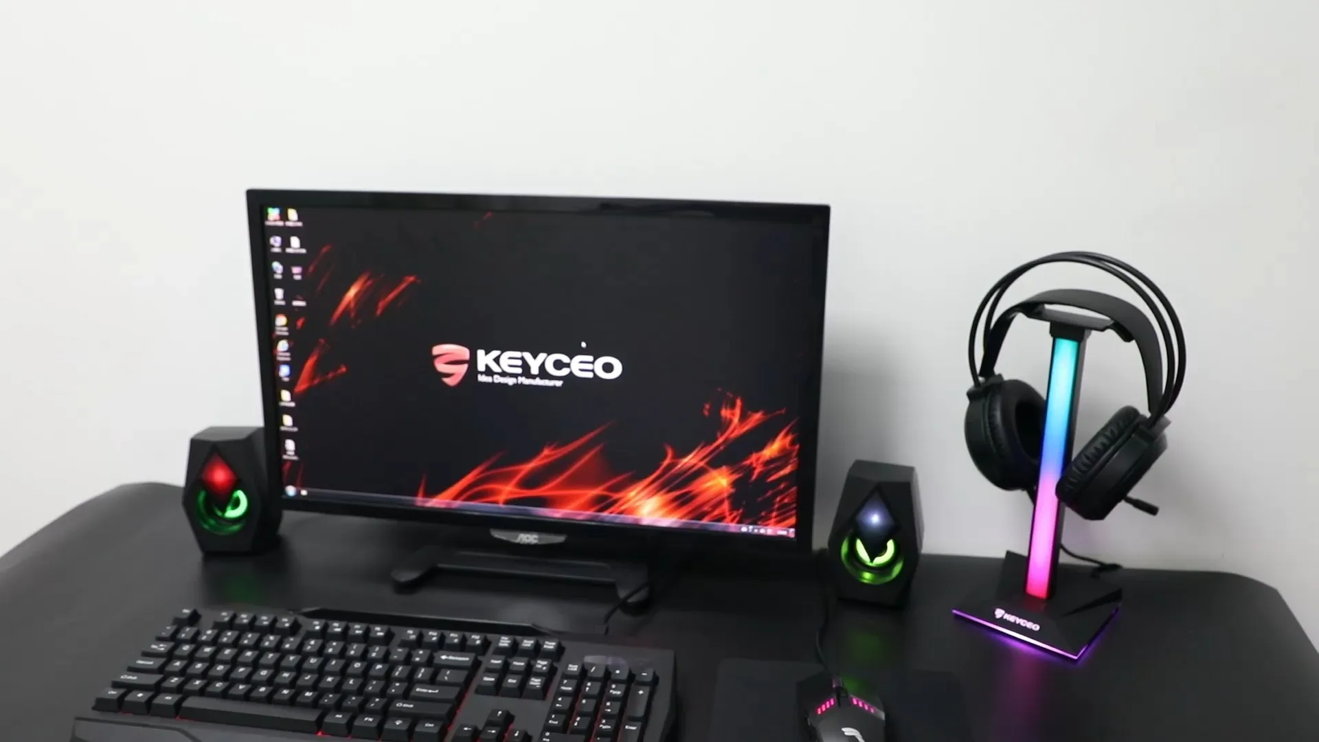 OMG-Hot Sales 6 in 1 Combo Wired gaming keyboard mouse headset mouse pad headphone stand audio custom rgb backlight 1