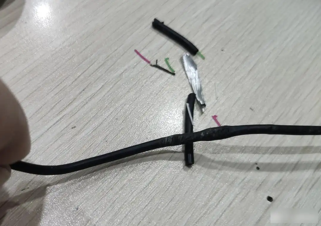 Easily Fixing a Faulty Logitech K120 Keyboard: A Step-by-Step Guide 1